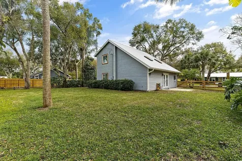 6366 5th Street Vero Beach FL 32968