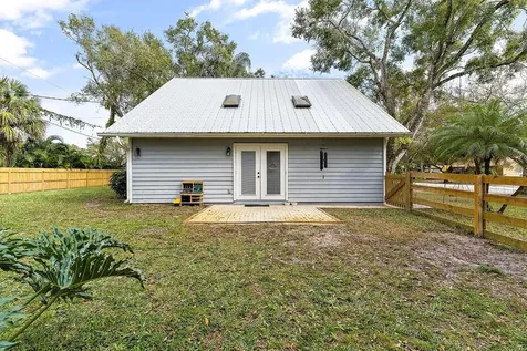 6366 5th Street Vero Beach FL 32968