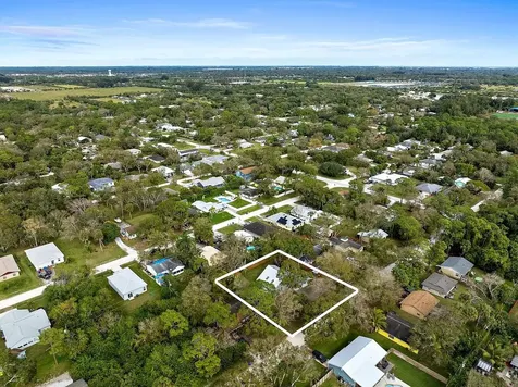 6366 5th Street Vero Beach FL 32968