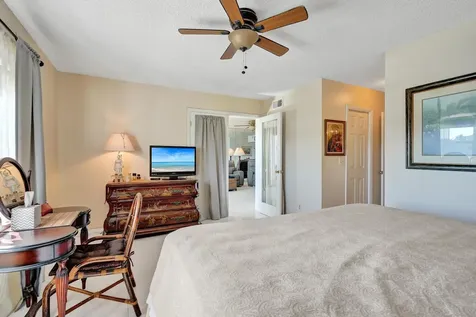 231 E Lantana Road Lantana FL 33462