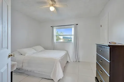 231 E Lantana Road Lantana FL 33462