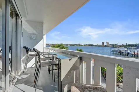 231 E Lantana Road Lantana FL 33462