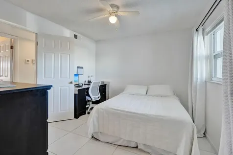 231 E Lantana Road Lantana FL 33462