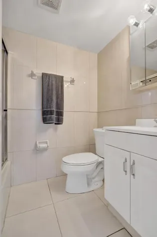 231 E Lantana Road Lantana FL 33462