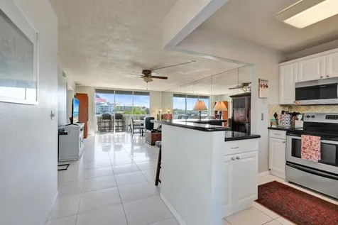 231 E Lantana Road Lantana FL 33462
