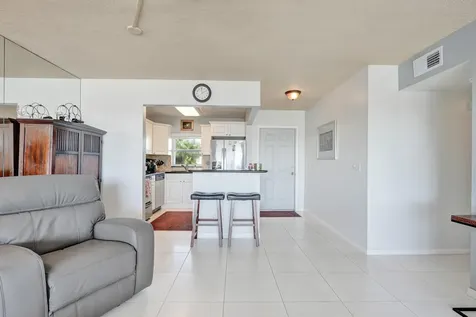 231 E Lantana Road Lantana FL 33462