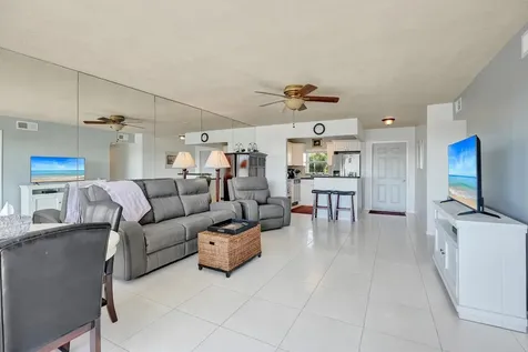 231 E Lantana Road Lantana FL 33462