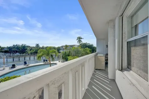 231 E Lantana Road Lantana FL 33462
