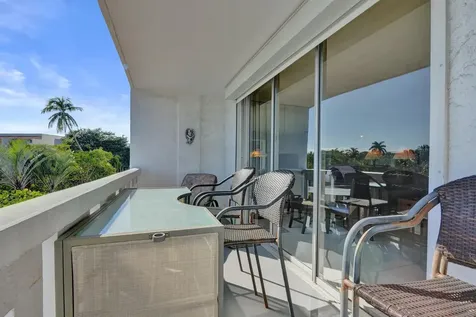 231 E Lantana Road Lantana FL 33462