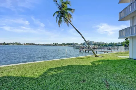 231 E Lantana Road Lantana FL 33462
