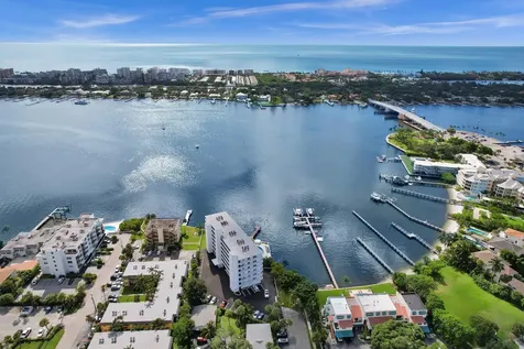231 E Lantana Road Lantana FL 33462