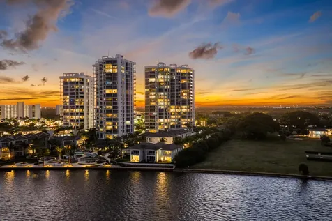 1 Water Club Way North Palm Beach FL 33408