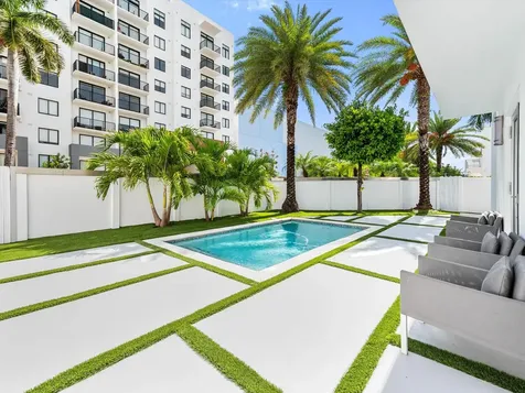 8405 Nw 34th Street Doral FL 33122