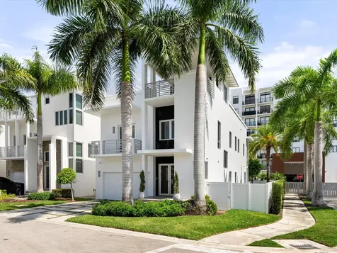 8405 Nw 34th Street Doral FL 33122