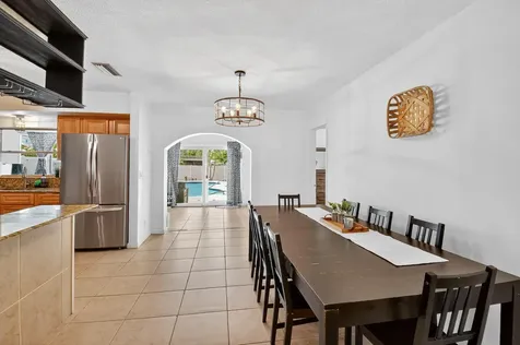 5511 Van Buren Street Hollywood FL 33021
