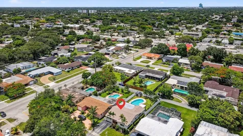 5511 Van Buren Street Hollywood FL 33021