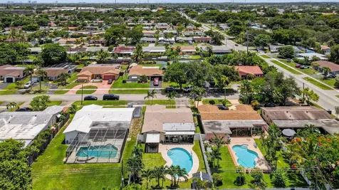 5511 Van Buren Street Hollywood FL 33021