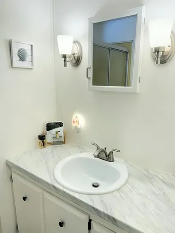 10 Se La Mesa Port Saint Lucie FL 34952
