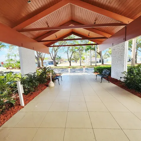 10 Se La Mesa Port Saint Lucie FL 34952