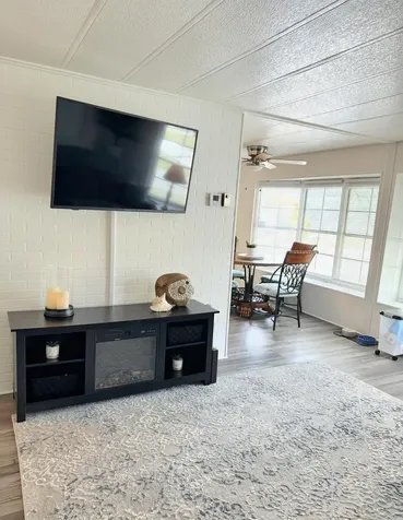 10 Se La Mesa Port Saint Lucie FL 34952