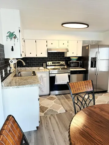 10 Se La Mesa Port Saint Lucie FL 34952
