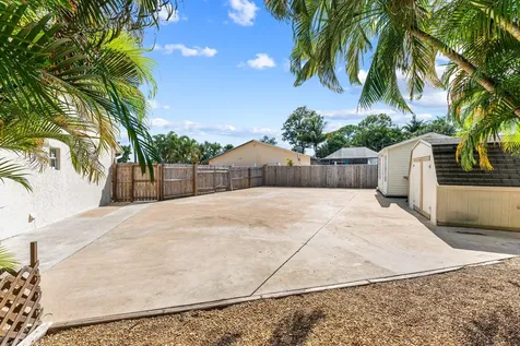 6567 Cindi Lane Greenacres FL 33467