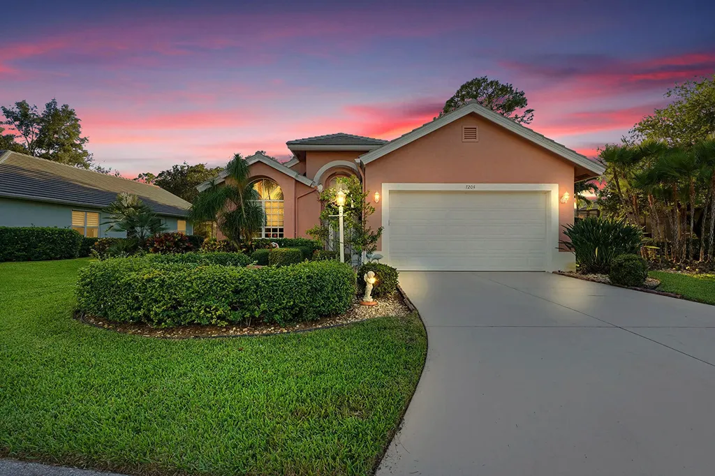 7204 Marsh Terrace Port Saint Lucie FL 34986