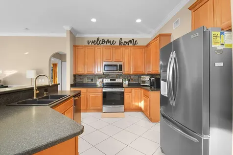 5445 Nw Dunn Road Port Saint Lucie FL 34983
