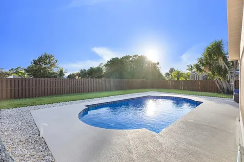 6150 Nw Gaylord Terrace Port Saint Lucie FL 34986