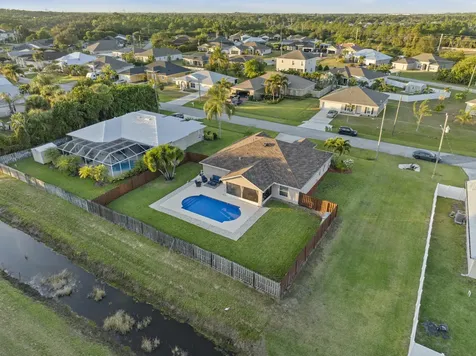 6150 Nw Gaylord Terrace Port Saint Lucie FL 34986