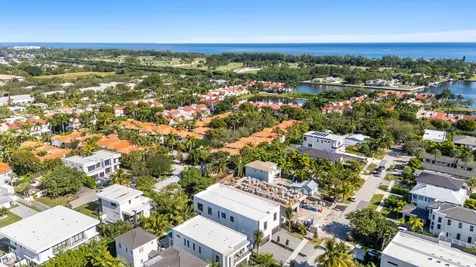 723 Lake Avenue Delray Beach FL 33483