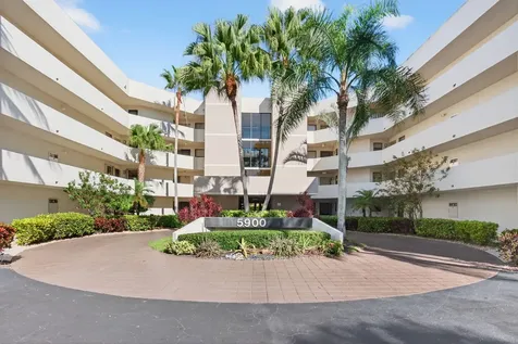5900 Camino Del Sol Boca Raton FL 33433