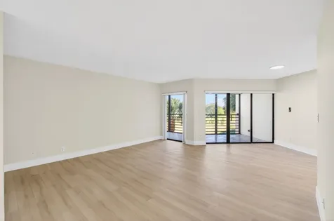 5900 Camino Del Sol Boca Raton FL 33433