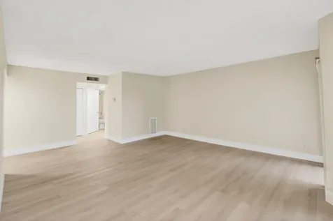 5900 Camino Del Sol Boca Raton FL 33433