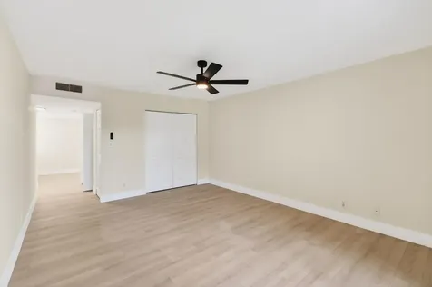 5900 Camino Del Sol Boca Raton FL 33433