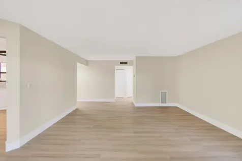 5900 Camino Del Sol Boca Raton FL 33433