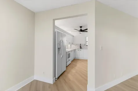 5900 Camino Del Sol Boca Raton FL 33433