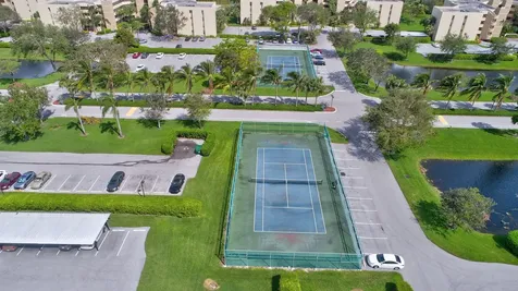 5900 Camino Del Sol Boca Raton FL 33433