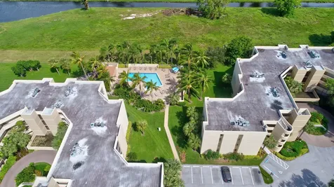 5900 Camino Del Sol Boca Raton FL 33433