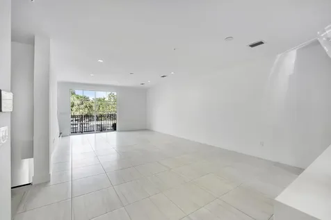 51 Nw 4th Avenue Delray Beach FL 33444