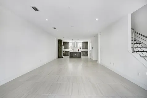 51 Nw 4th Avenue Delray Beach FL 33444