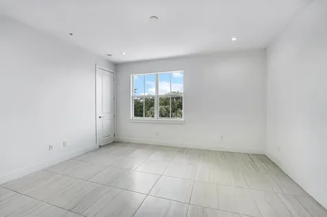 51 Nw 4th Avenue Delray Beach FL 33444