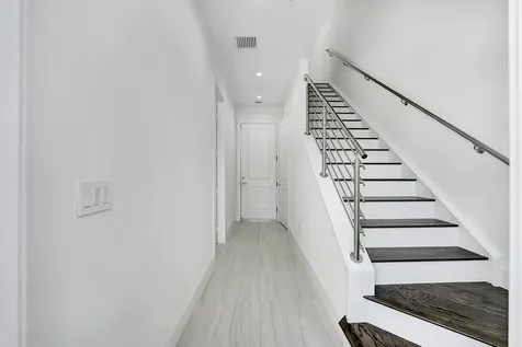 51 Nw 4th Avenue Delray Beach FL 33444
