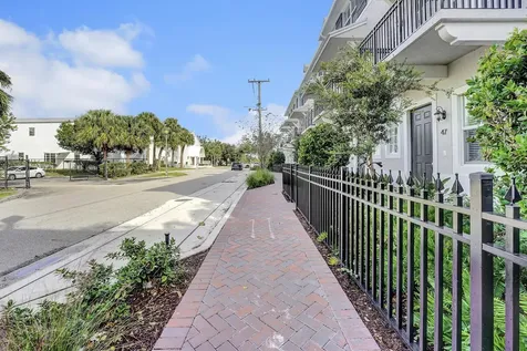 51 Nw 4th Avenue Delray Beach FL 33444