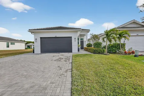 180 Se Via Bisento Port Saint Lucie FL 34952