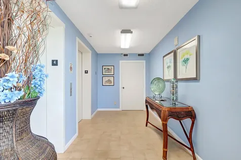 5061 N Highway A1a Hutchinson Island FL 34949