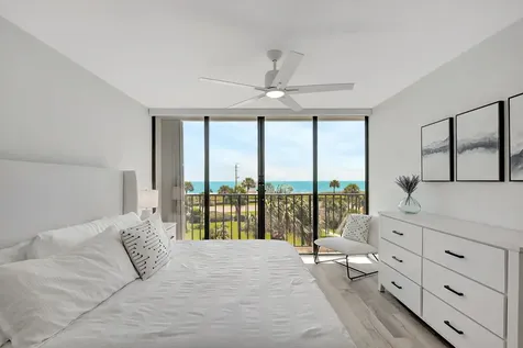 5061 N Highway A1a Hutchinson Island FL 34949