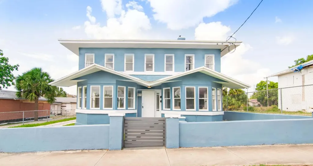 815 6th Street West Palm Beach FL 33401