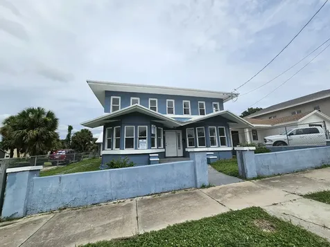 815 6th Street West Palm Beach FL 33401