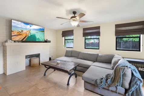 713 Ne 35th Street Oakland Park FL 33334